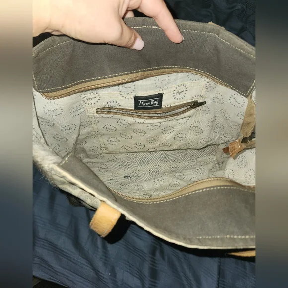 Myra silver cow hide large purse - Picture 3 of 4